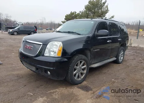 2007 GMC Yukon Denali z USA, uszkodzony, nr VIN 1GKFK63897J180287